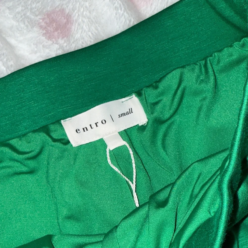 NWT Green and Pink Entro Skort Set - Picture 9 of 9